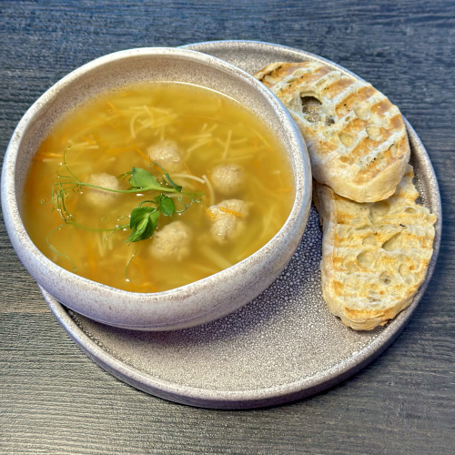 Куриный супчик с фрикадельками