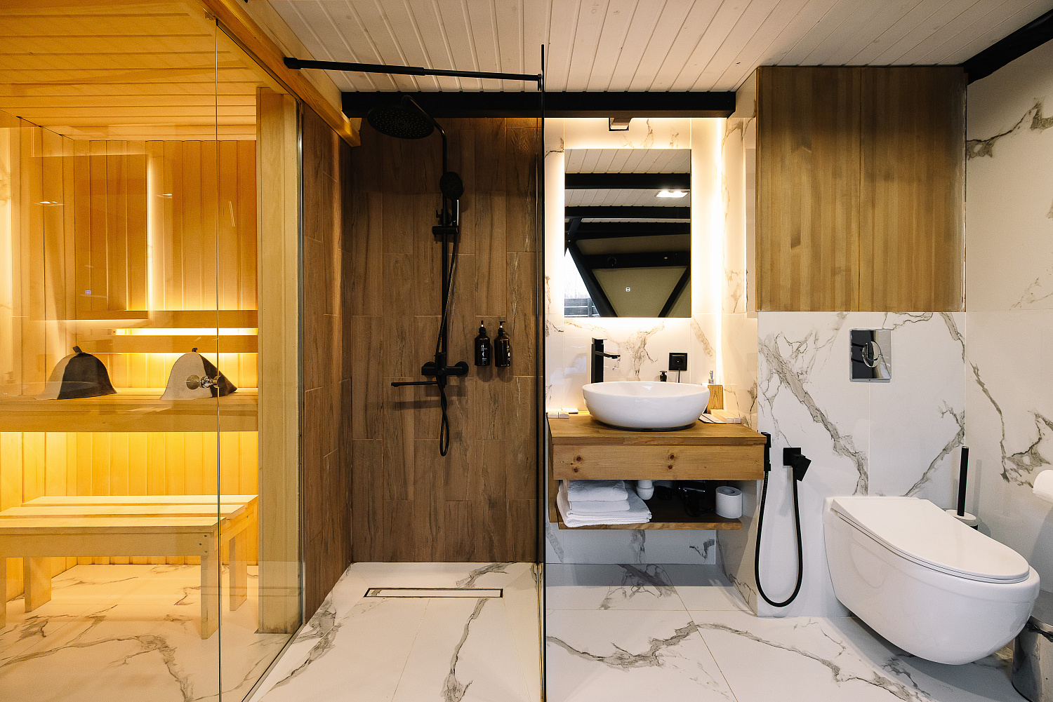 Дом сфера с душем и панорамной ванной