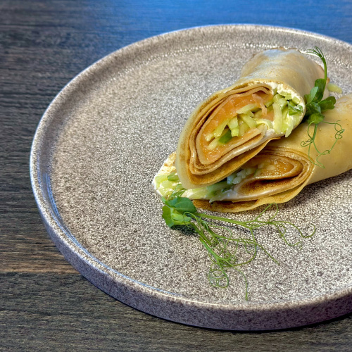 Блинчики с лососем